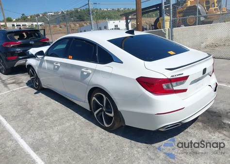 2022 Honda Accord Sport 2.0T z USA, uszkodzony, nr VIN 1HGCV2F38NA015327